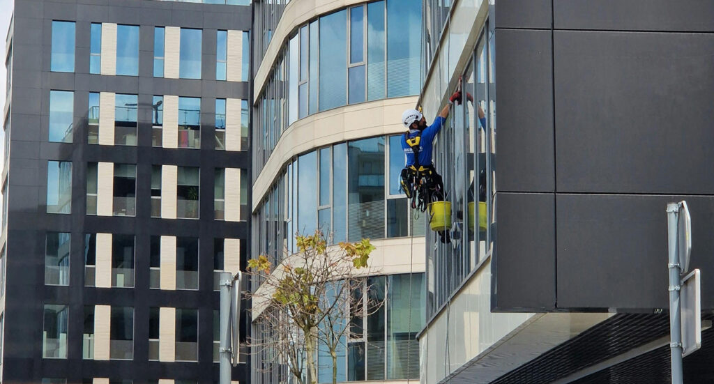 The Importance of Regular Window Cleaning and How It Impacts Energy Efficiency in Phoenix